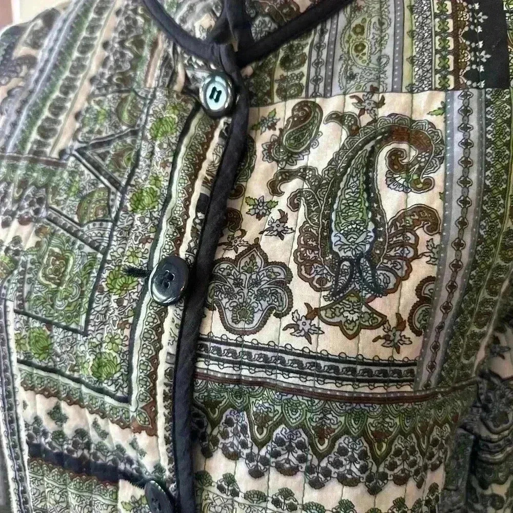 Vintage | Reversible Asian Inspired Quilted Jacket - Picture 5 of 9